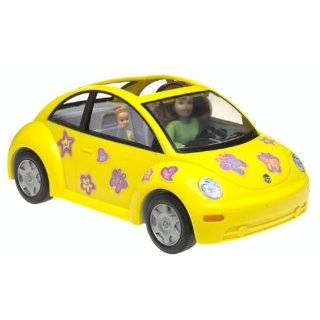 Loving Family Volkswagon Beetle with Mom and Baby Girl (Rare)   2001 