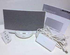 White Bose SoundDock iPod Docking Station w Remote Power Cord Inserts Mint