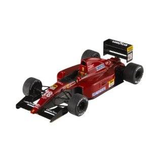    Hot Wheels Elite 143 Racing Line Ferrari Massa 2009 Toys & Games