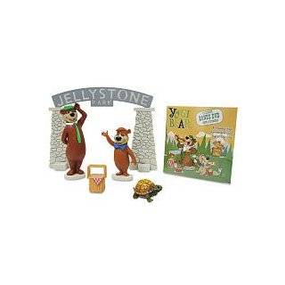Yogi Bear Deluxe Figure Set with Bonus DVD 3 Episodes